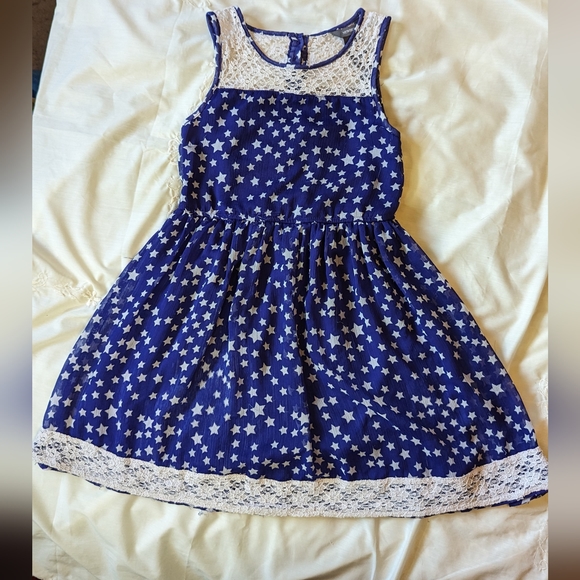 Lot of 2 sz8 Newberry blue lace star & Children's Place coral floral dresses GUC - Picture 5 of 11